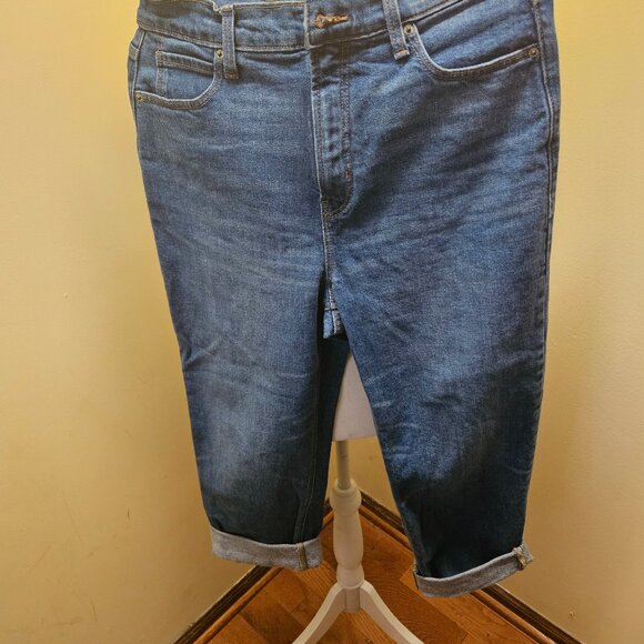 Old Navy Women's Boyfriend Extra High-Rise Jeans - Picture 1 of 3